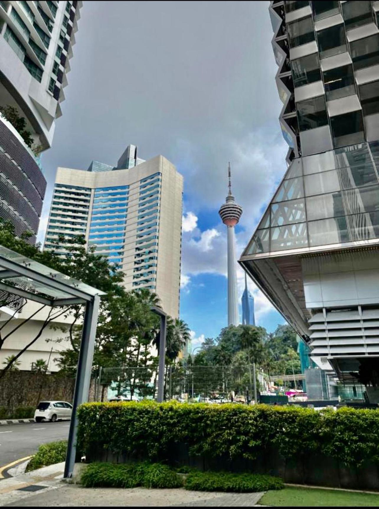 Summer Klcc By Victorians * Kuala Lumpur